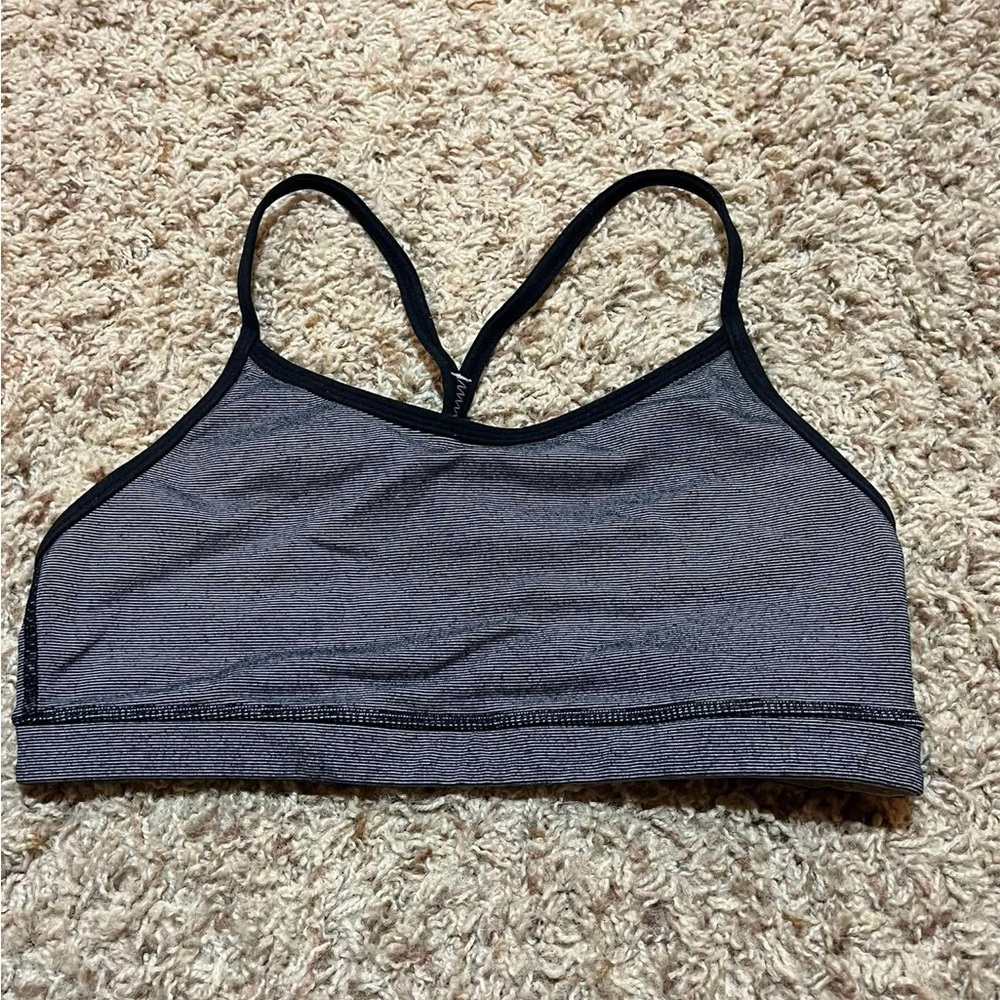 lululemon athletica Heathered Gray Low-Impact Strappy Sports Bra Size 6